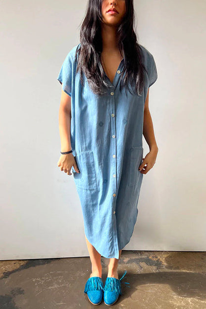 Gracefully Styled Garment for Any Occasion
