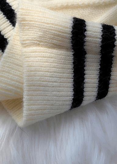 Classic Vintage Sweater with a Flattering Fit