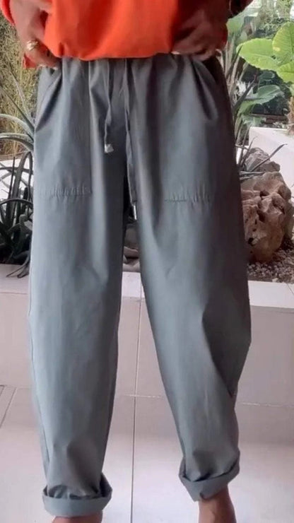 Well Tailored Trousers with a Graceful Silhouette