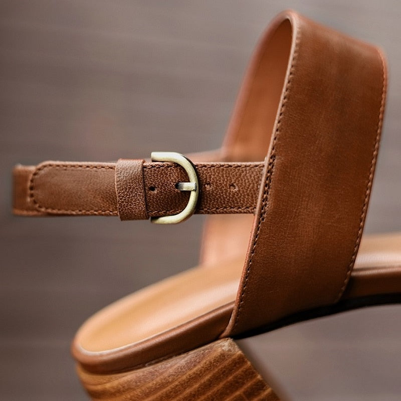 Effortlessly Elegant Garment with a Timeless Design