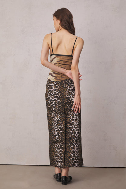 Beautifully Finished Garment in a Timeless Design