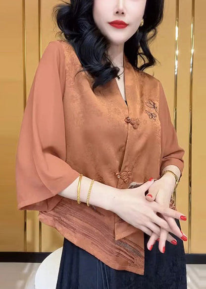 Classic Vintage Shirt with a Flattering Fit