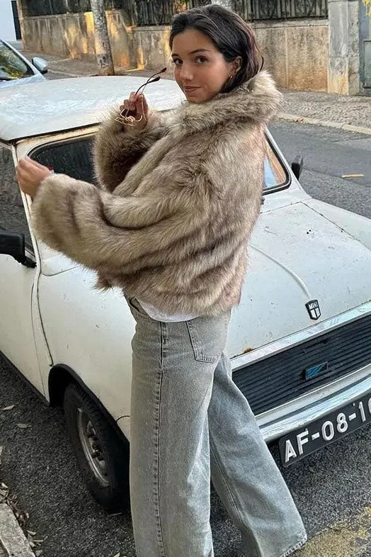 Gracefully Styled Jacket for Any Occasion