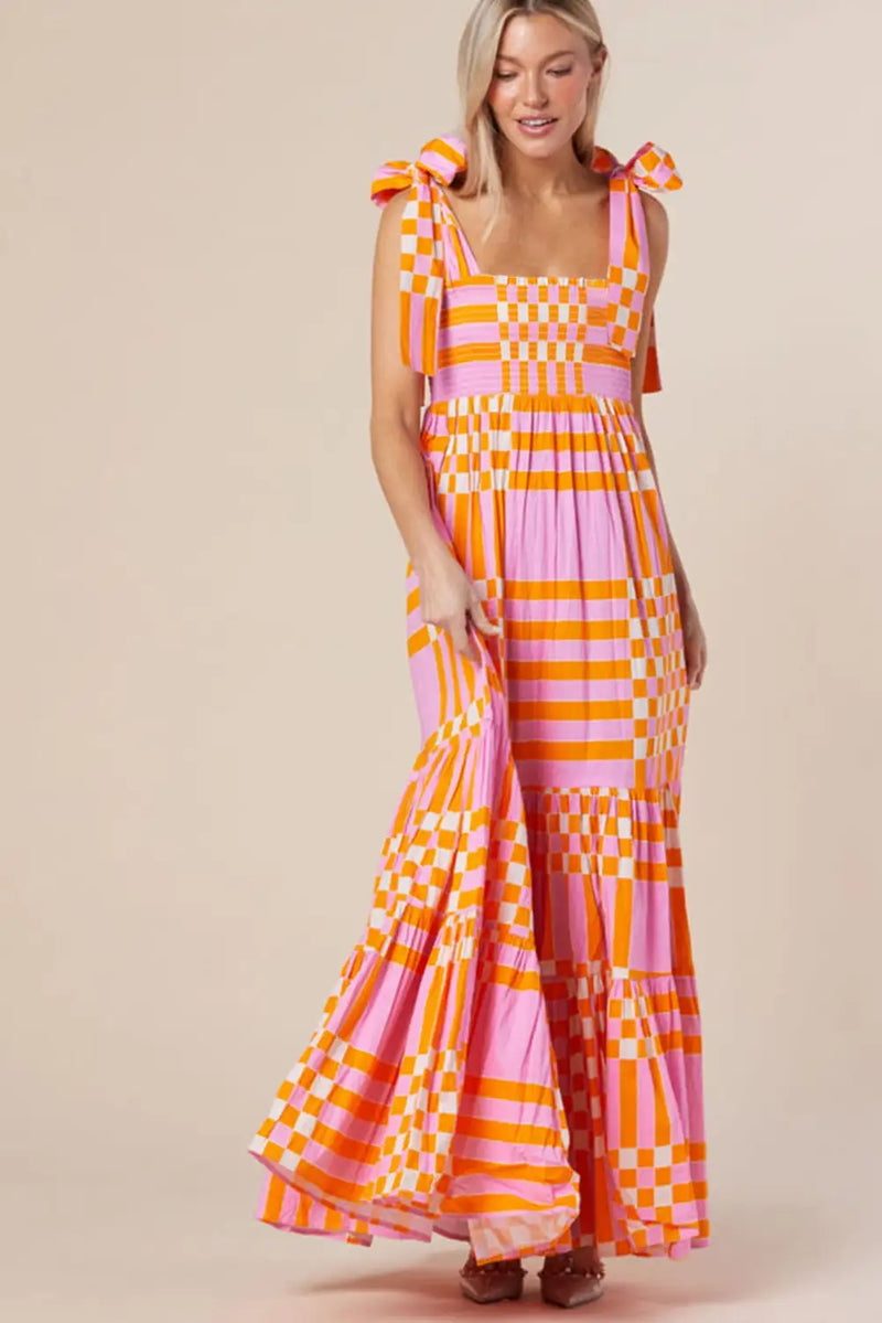 Gracefully Styled Dress for Any Occasion