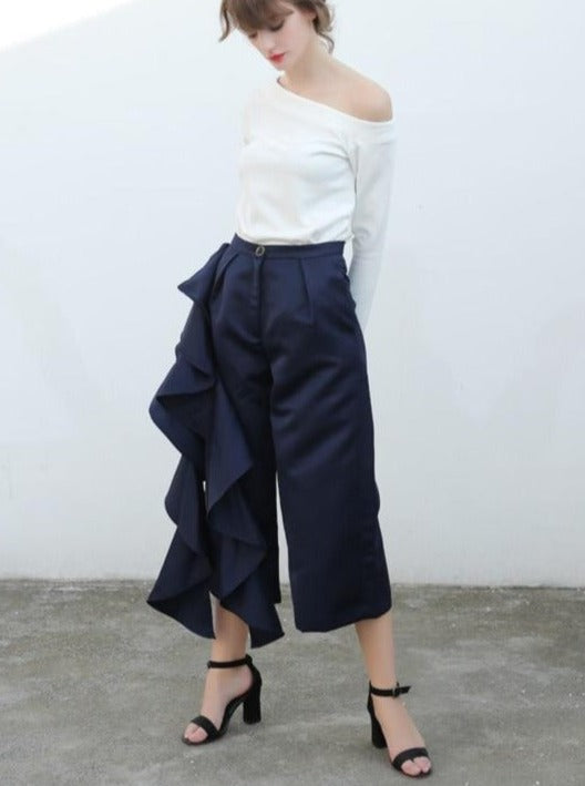 Beautifully Finished Pants in a Timeless Design