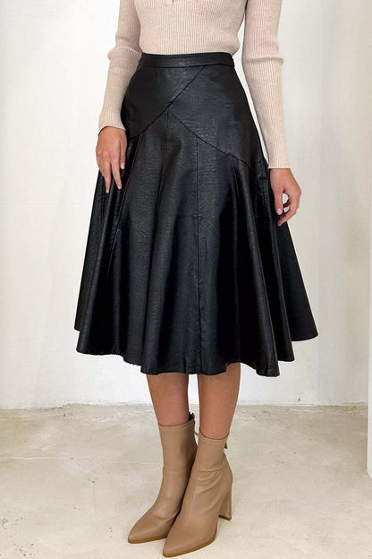 Polished Garment with an Effortless Classic Look
