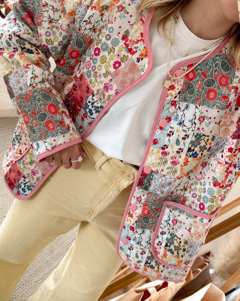 Gracefully Styled Jacket for Any Occasion