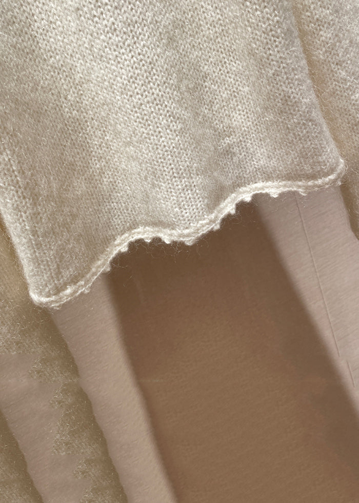 Classic Vintage & Enduringly Stylish Top