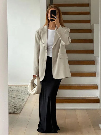 Sophisticated Garment with a Clean Classic Look