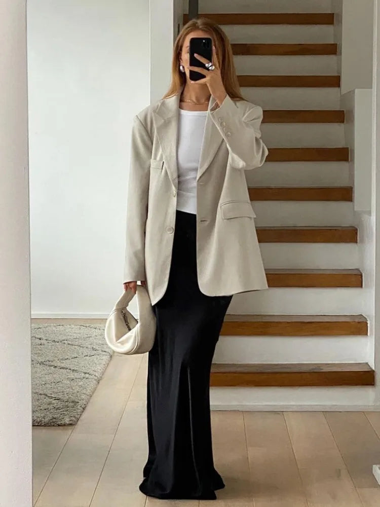 Sophisticated Garment with a Clean Classic Look