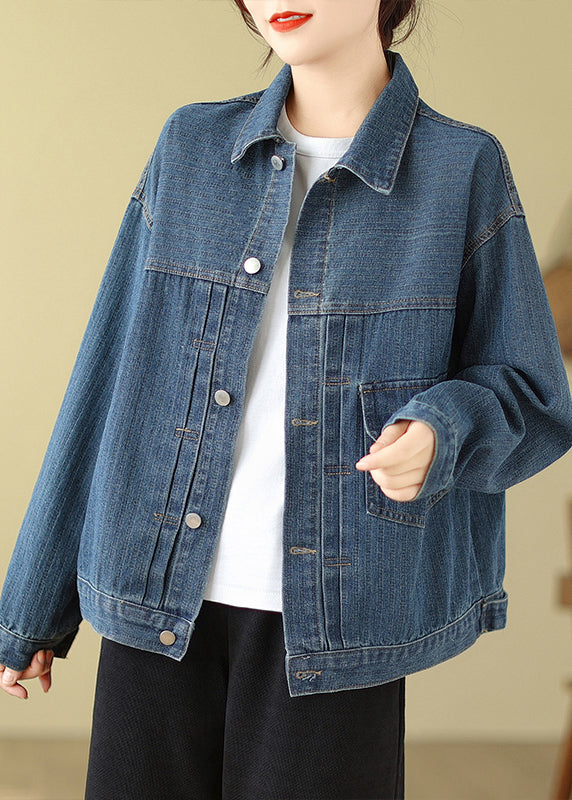 Effortlessly Elegant Coat with a Timeless Design