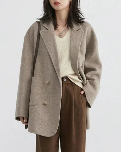 Elegantly Styled Coat for Everyday Wear