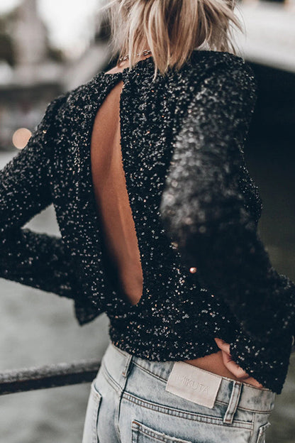 Classic Vintage Top with a Flattering Fit