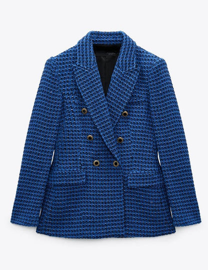 Gracefully Styled Garment for Any Occasion