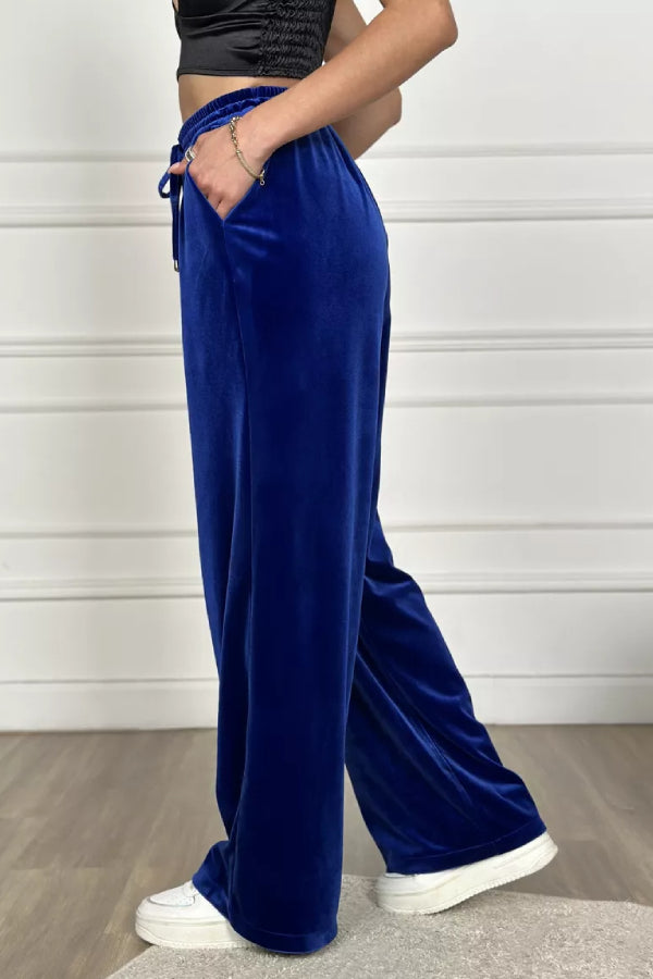 Elegantly Styled Pants for Everyday Wear