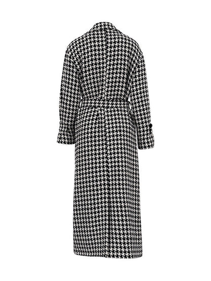 Classic Vintage Coat with a Flattering Fit