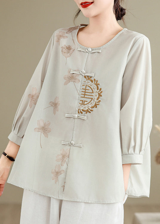 Sophisticated Shirt with a Clean Classic Look
