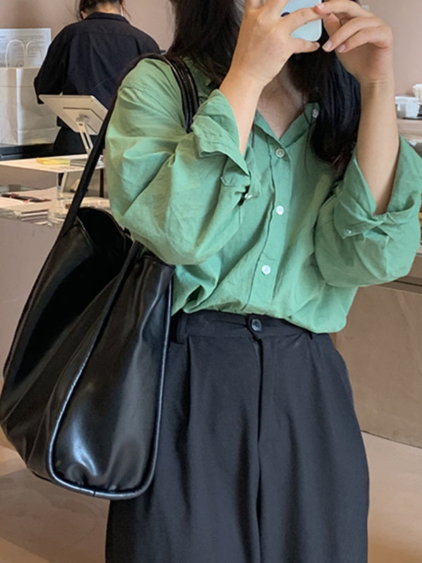 Well Tailored Bag with a Graceful Silhouette