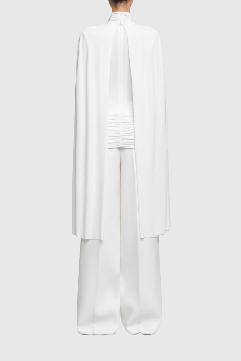Well Tailored Top with a Graceful Silhouette