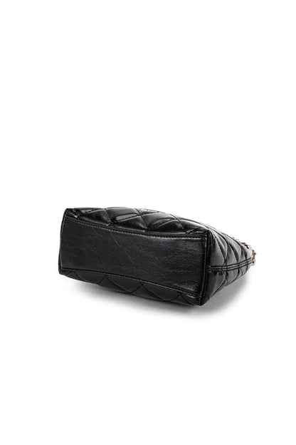 Polished Bag with an Effortless Classic Look