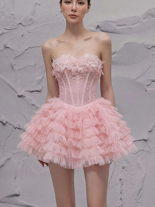 Beautifully Crafted Dress in a Classic Style