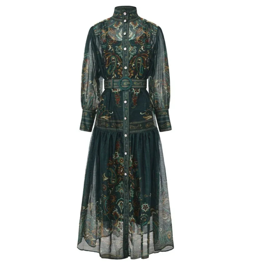 Well Tailored Dress with a Graceful Silhouette